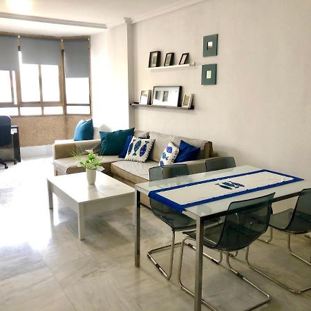 شقة كاديز  في Gatu Loft Trip 1ª Linea De Playa, Wifi, Aire Acc المظهر الخارجي الصورة